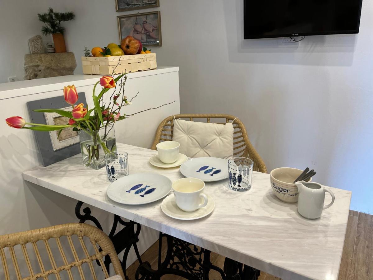 Charming Studio Apartment At House Rustica With Terrace And Nearby Parking Punat Kültér fotó