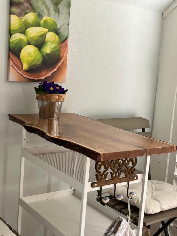 Charming Studio Apartment At House Rustica With Terrace And Nearby Parking Punat Kültér fotó